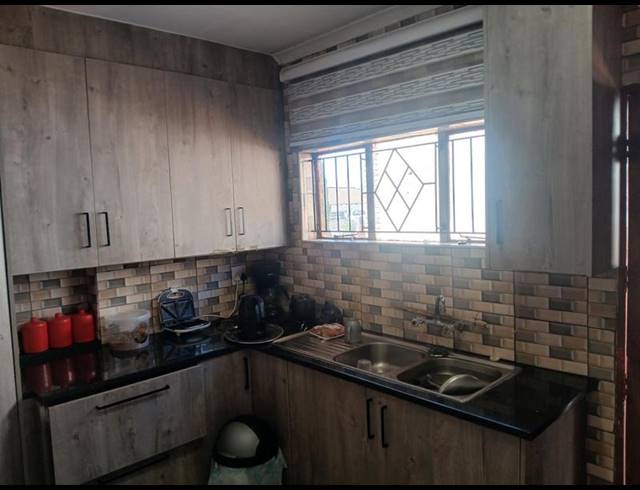 3 BEDROOM HOUSE FOR SALE IN SOSHANGUVE BB